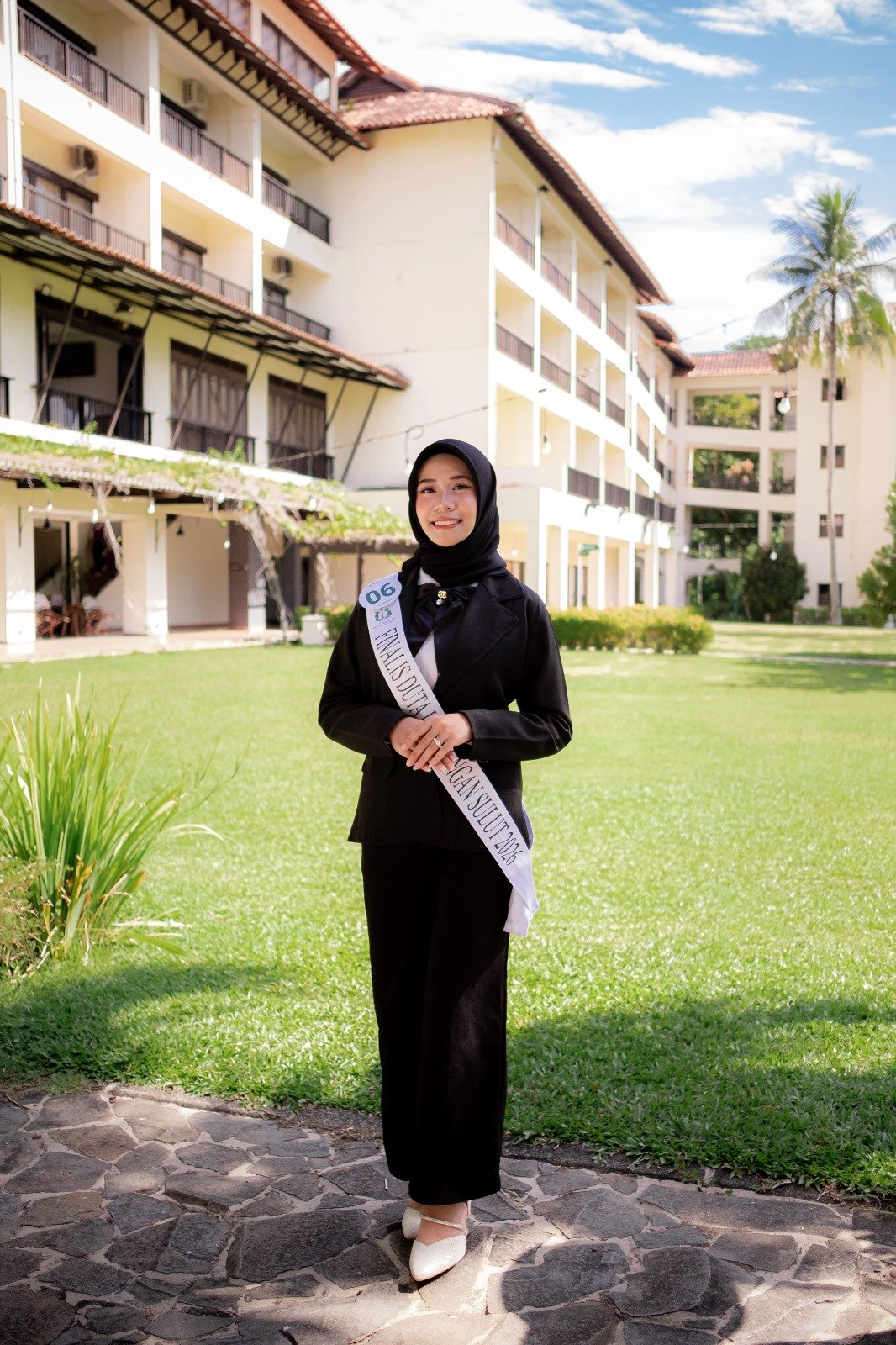 Andhita Fathana Azizaylba Suhardi - Bitung